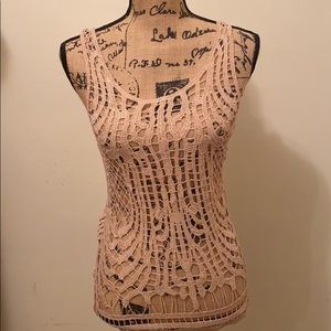 1️⃣ chic crochet top